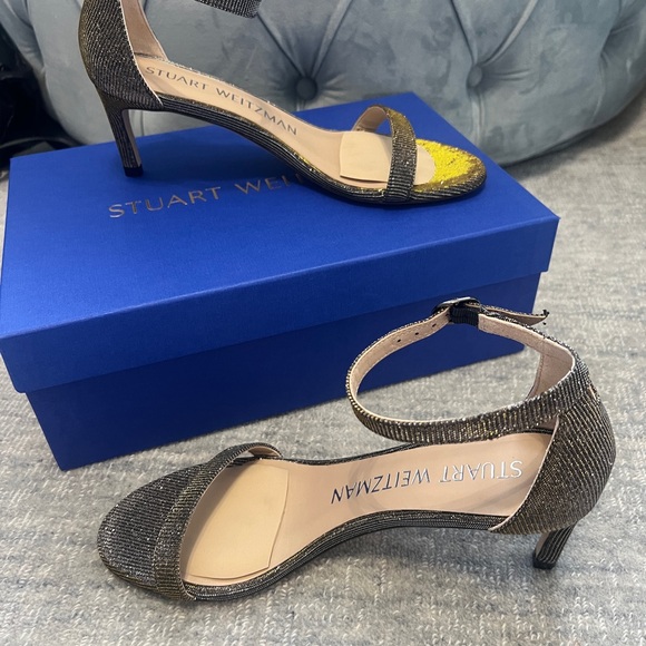 Stuart Weitzman 60 straight heel sandal in Pyrite metallic sparkle size 6B - Picture 9 of 12